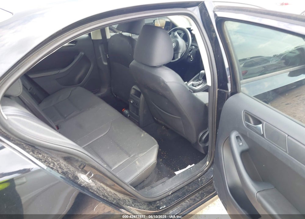 2011 VOLKSWAGEN JETTA 2.5L SE VIN: 3VWDZ7AJ6BM316944