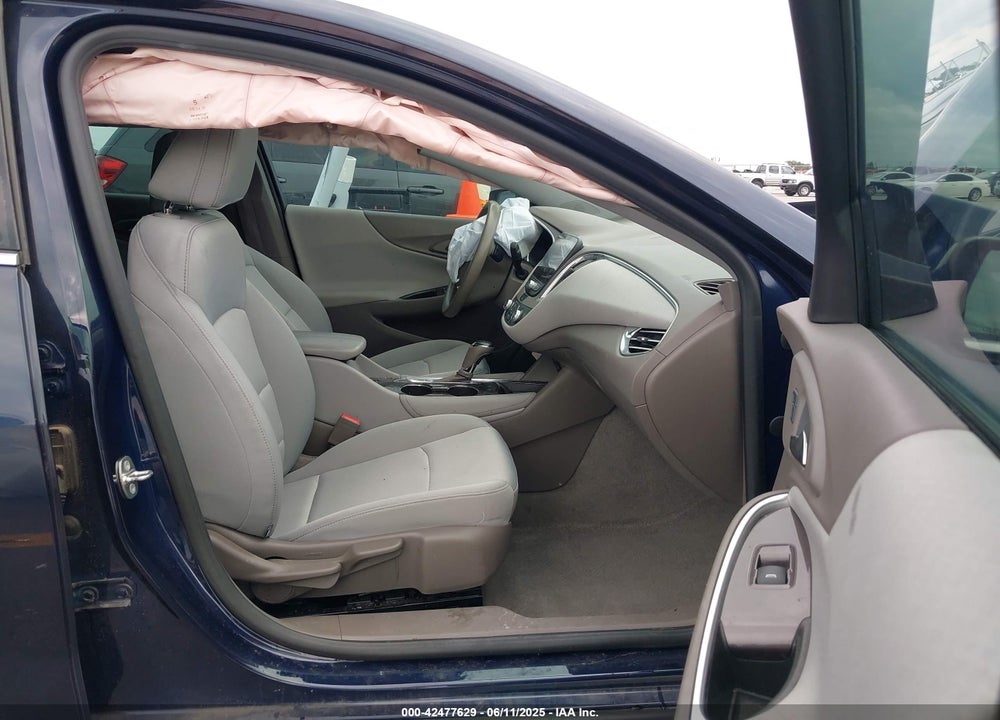 2017 CHEVROLET MALIBU VIN: 1G1ZE5ST2HF154403