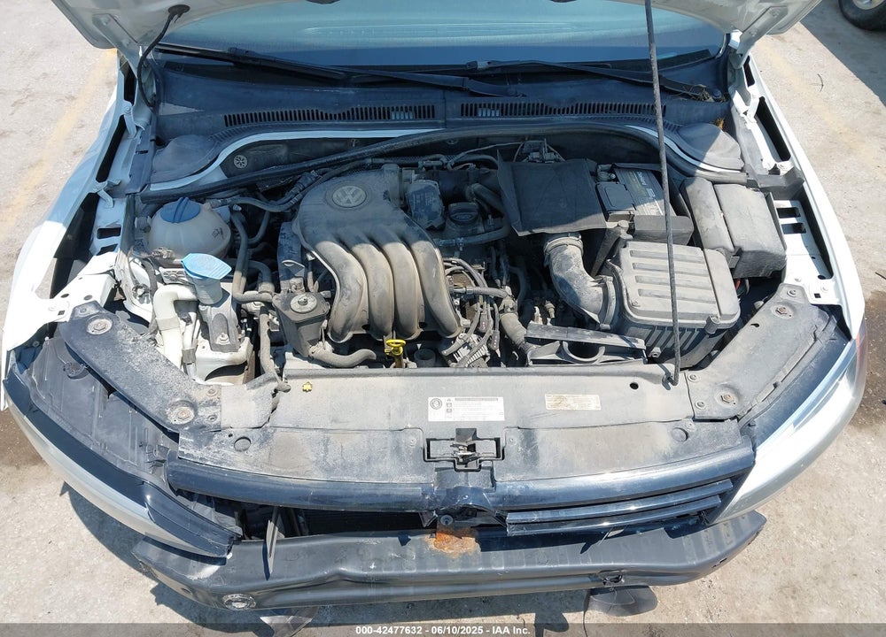 2014 VOLKSWAGEN JETTA 2.0L S VIN: 3VW2K7AJ7EM289320
