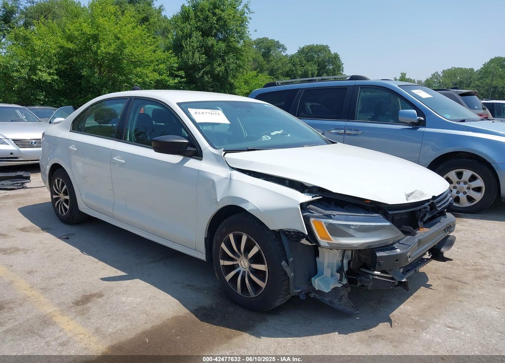 2014 VOLKSWAGEN JETTA 2.0L S VIN: 3VW2K7AJ7EM289320