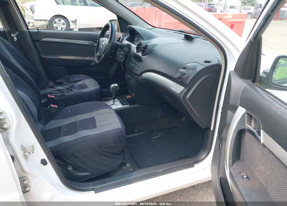 2011 CHEVROLET AVEO 1LT VIN: KL1TD5DE8BB163191