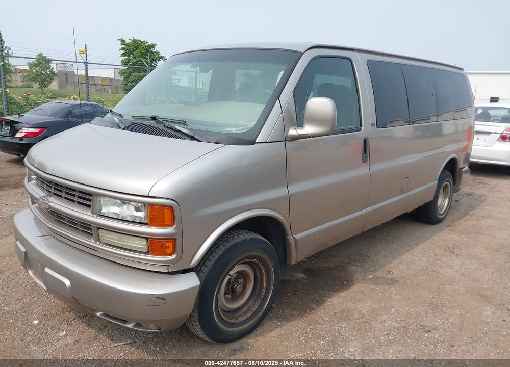 2002 CHEVROLET EXPRESS LT VIN: 1GNFG65R521157513