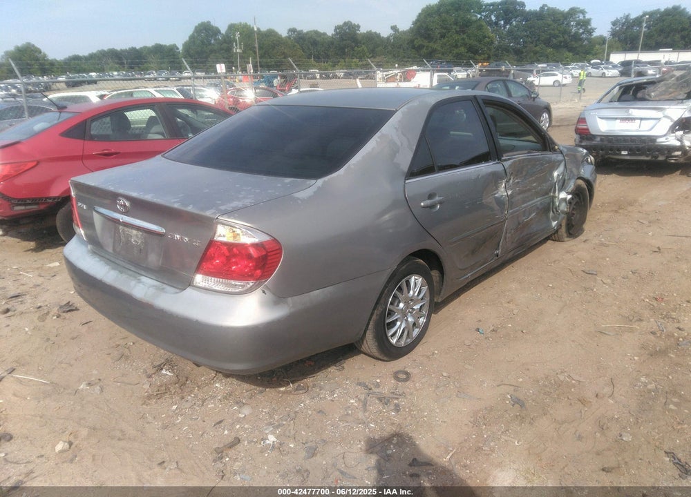 2005 TOYOTA CAMRY LE VIN: 4T1BE32K55U581422