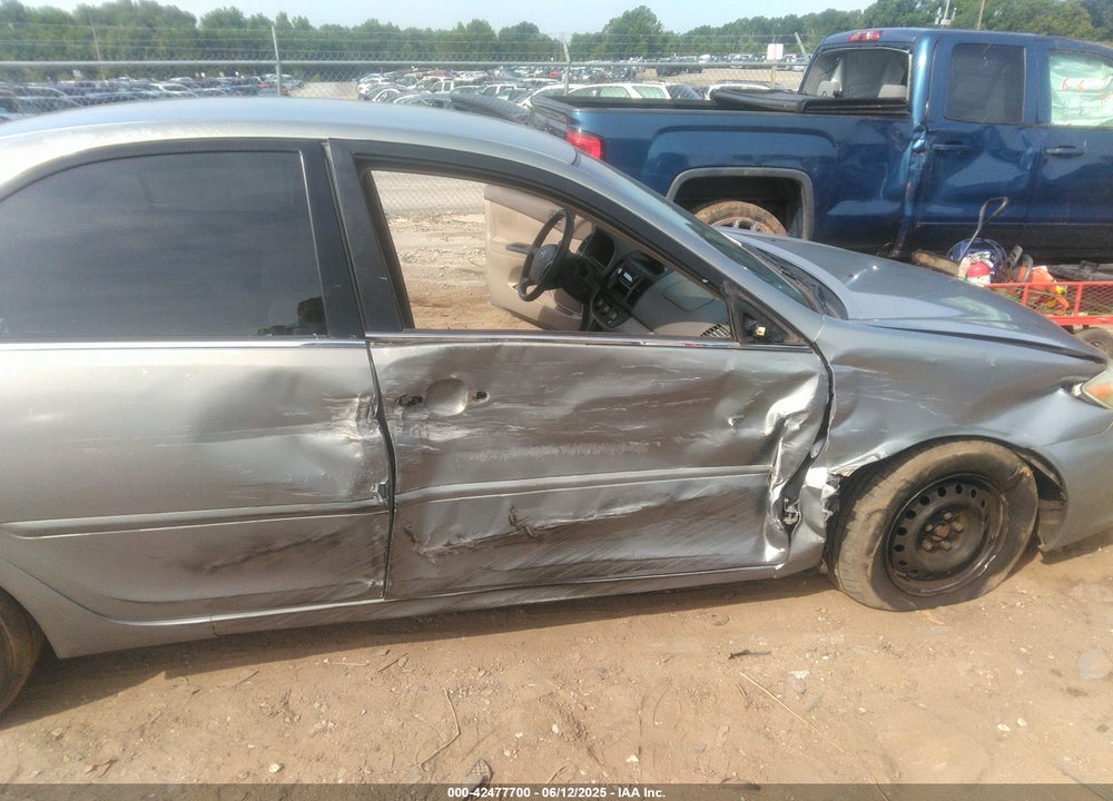 2005 TOYOTA CAMRY LE VIN: 4T1BE32K55U581422