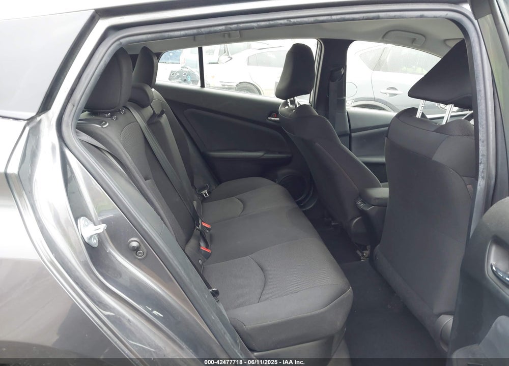 2021 TOYOTA PRIUS VIN: JTDKAMFU8M3144391