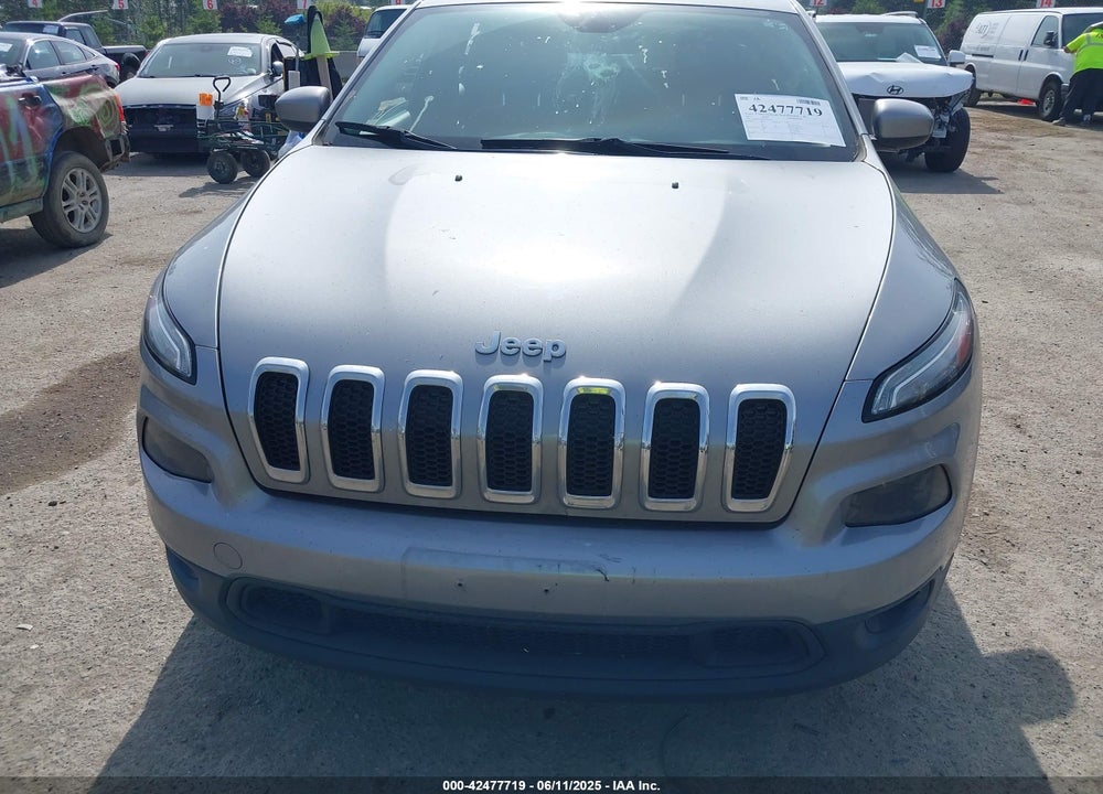 2015 JEEP CHEROKEE VIN: 1C4PJLCB2FW539610