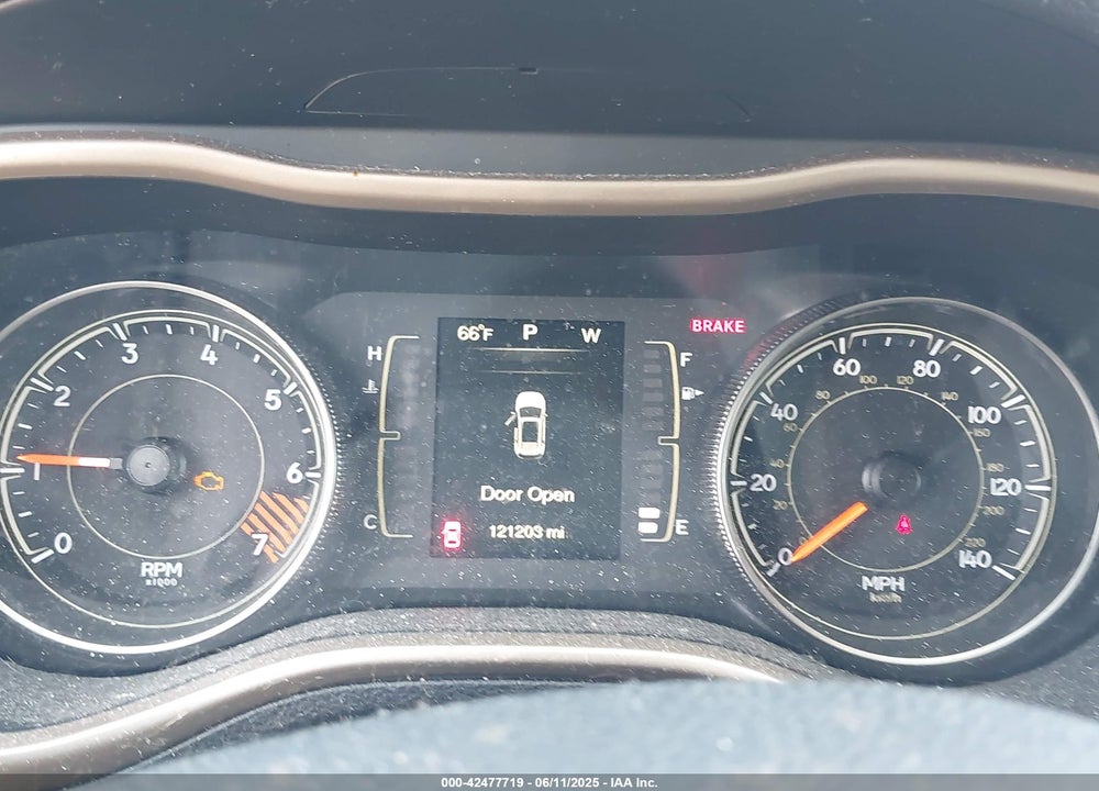 2015 JEEP CHEROKEE VIN: 1C4PJLCB2FW539610