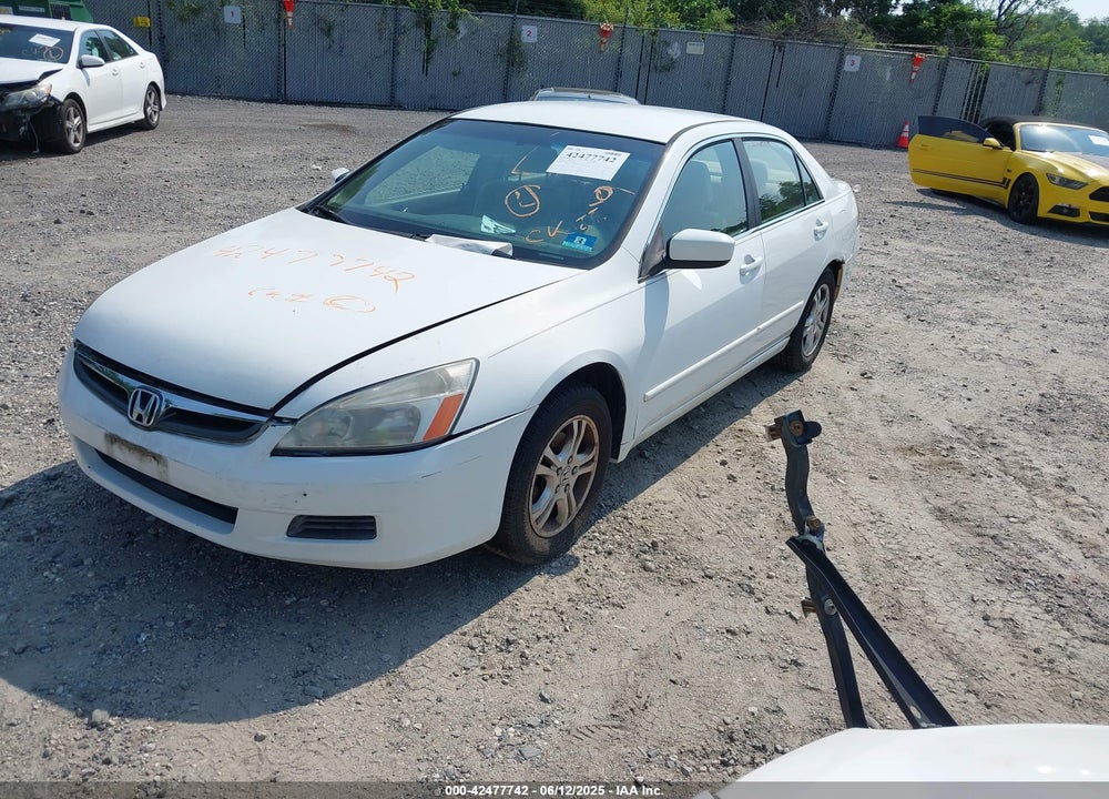 2007 HONDA ACCORD VIN: JHMCM56377C012394