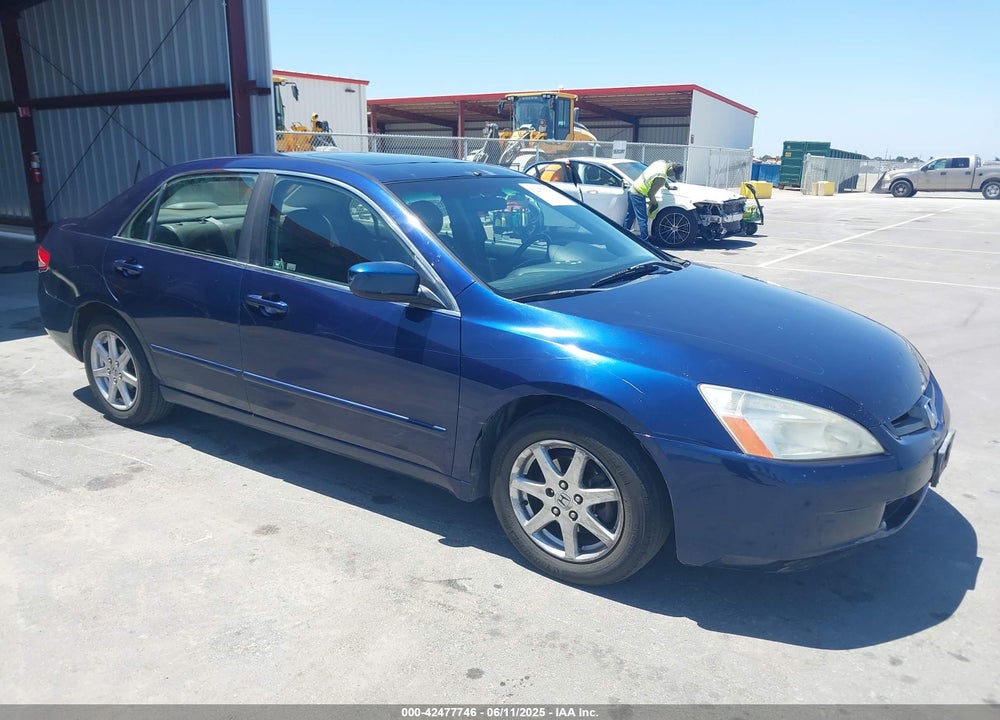 2003 HONDA ACCORD 2.4 EX VIN: JHMCM56703C061742