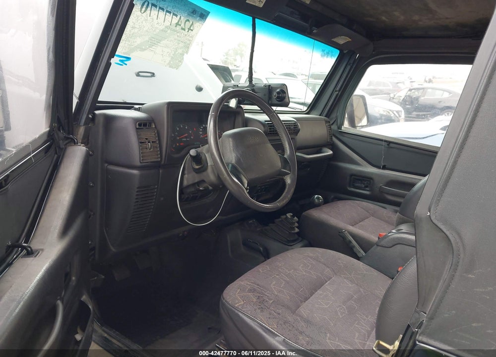 2002 JEEP WRANGLER / VIN: 1J4FA49S02P705470
