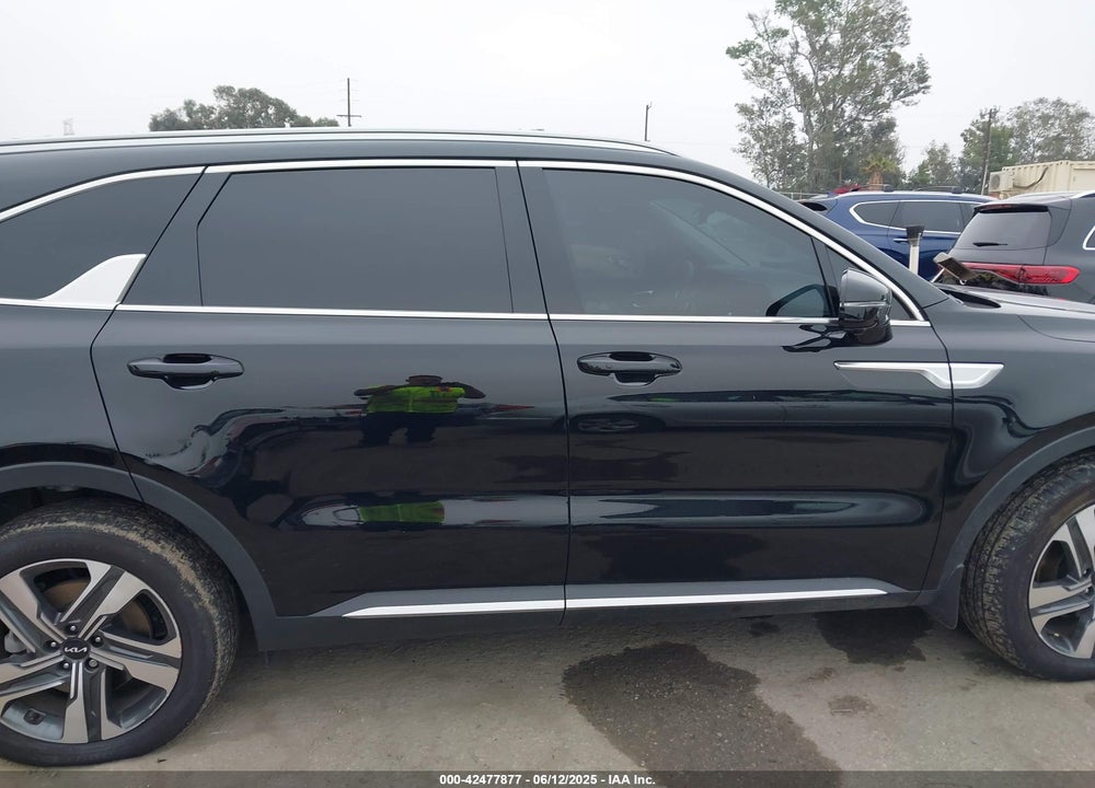 2024 KIA SORENTO HYBRID VIN: KNDRKDLGXR5247947