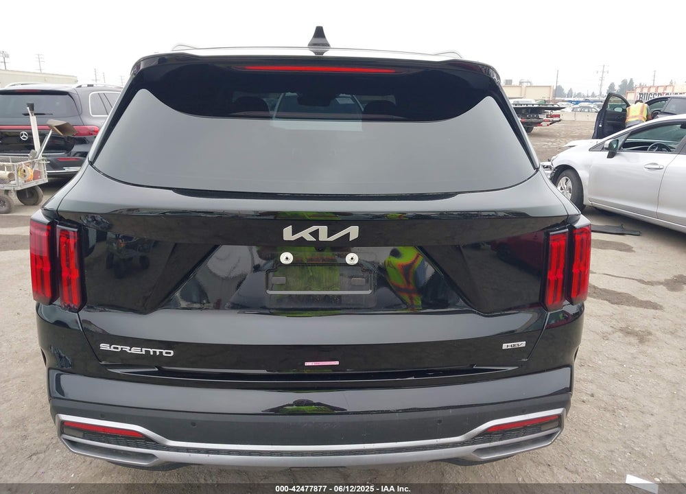 2024 KIA SORENTO HYBRID VIN: KNDRKDLGXR5247947