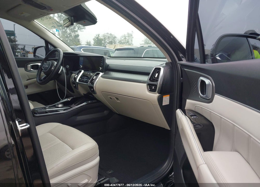 2024 KIA SORENTO HYBRID VIN: KNDRKDLGXR5247947