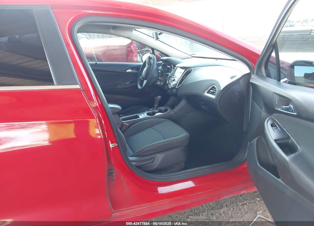 2018 CHEVROLET CRUZE VIN: 1G1BE5SM0J7185286