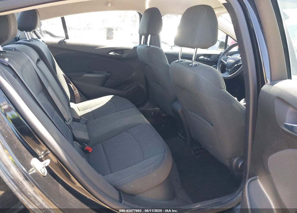 2017 CHEVROLET CRUZE LT AUTO VIN: 1G1BE5SM2H7175658