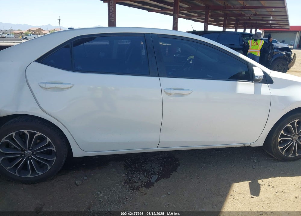2015 TOYOTA COROLLA VIN: 5YFBURHE4FP215140