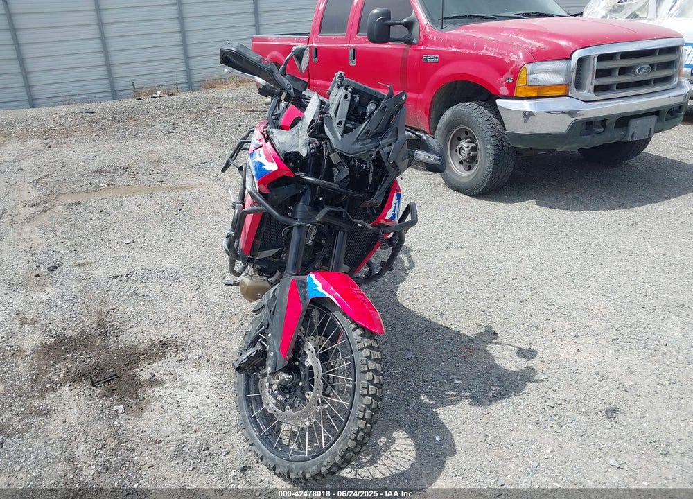2024 HONDA CRF1000 A VIN: JH2SD1514RK000189