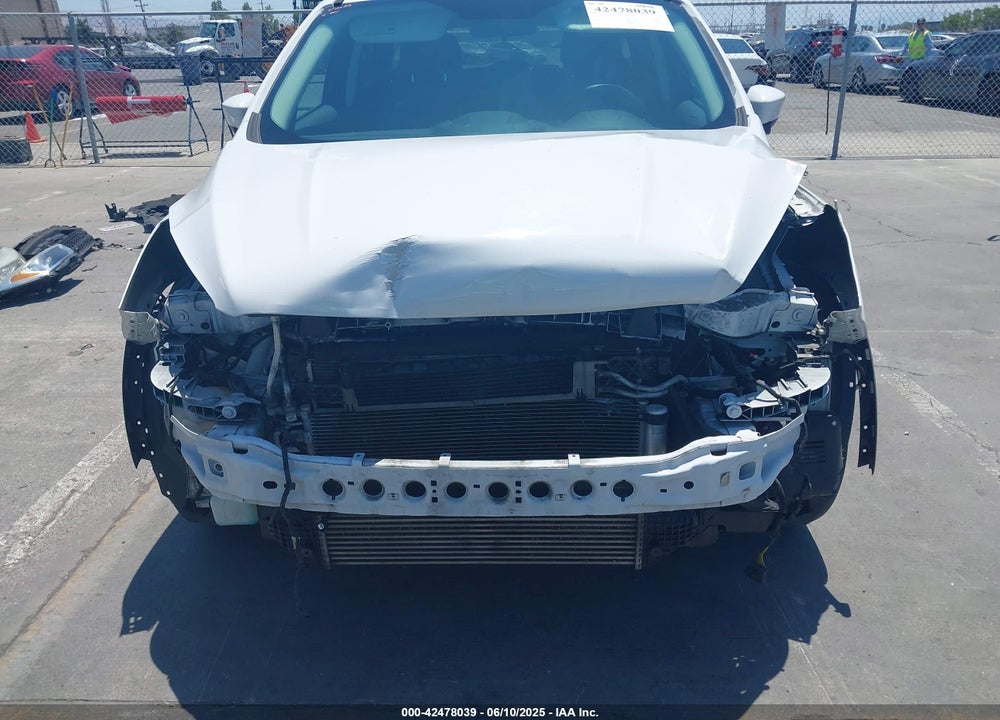 2017 FORD ESCAPE SE VIN: 1FMCU9G92HUA28392