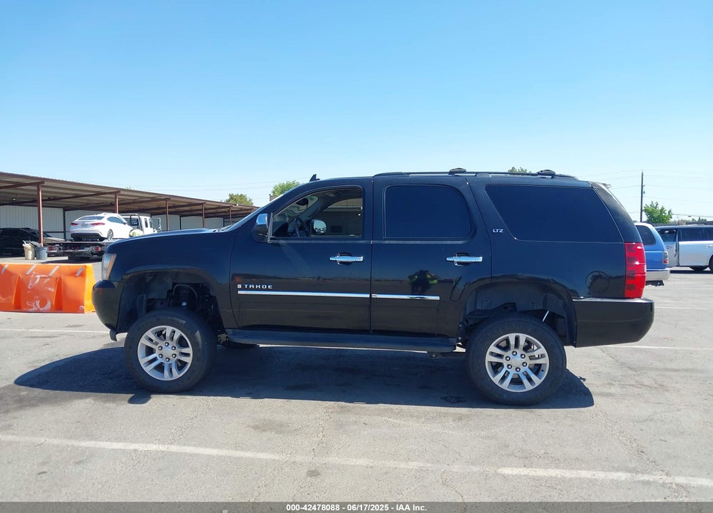 2009 CHEVROLET TAHOE VIN: 1GNFK33059R209350