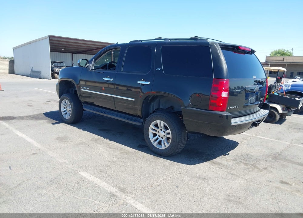 2009 CHEVROLET TAHOE VIN: 1GNFK33059R209350