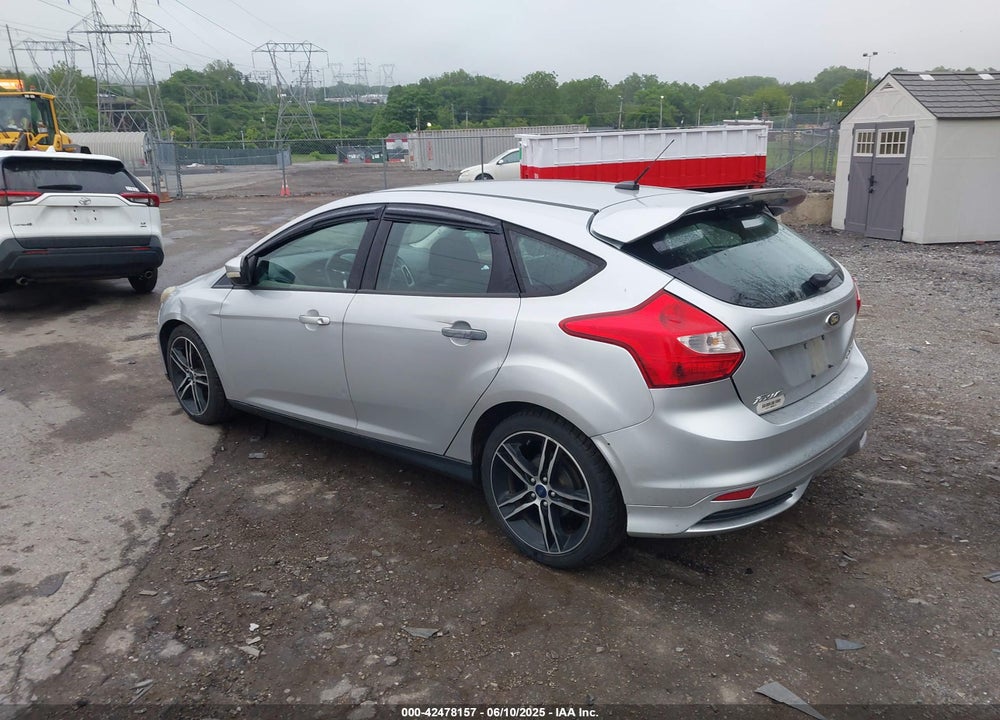 2013 FORD FOCUS SE VIN: 1FADP3K24DL146697