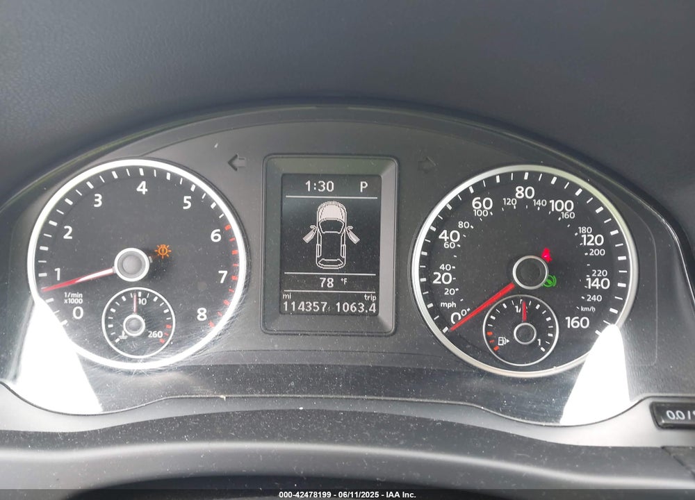 2016 VOLKSWAGEN TIGUAN VIN: WVGAV7AX4GW580074