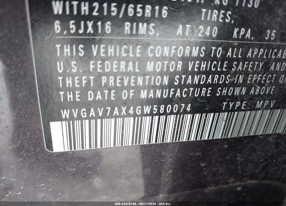 2016 VOLKSWAGEN TIGUAN VIN: WVGAV7AX4GW580074