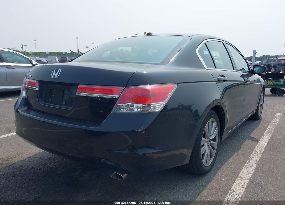 2011 HONDA ACCORD VIN: 1HGCP2F83BA096951