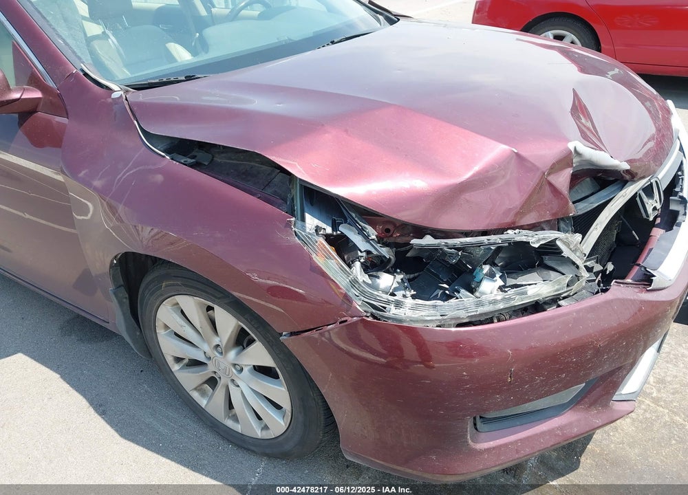2015 HONDA ACCORD SEDAN VIN: 1HGCR2F82FA082264