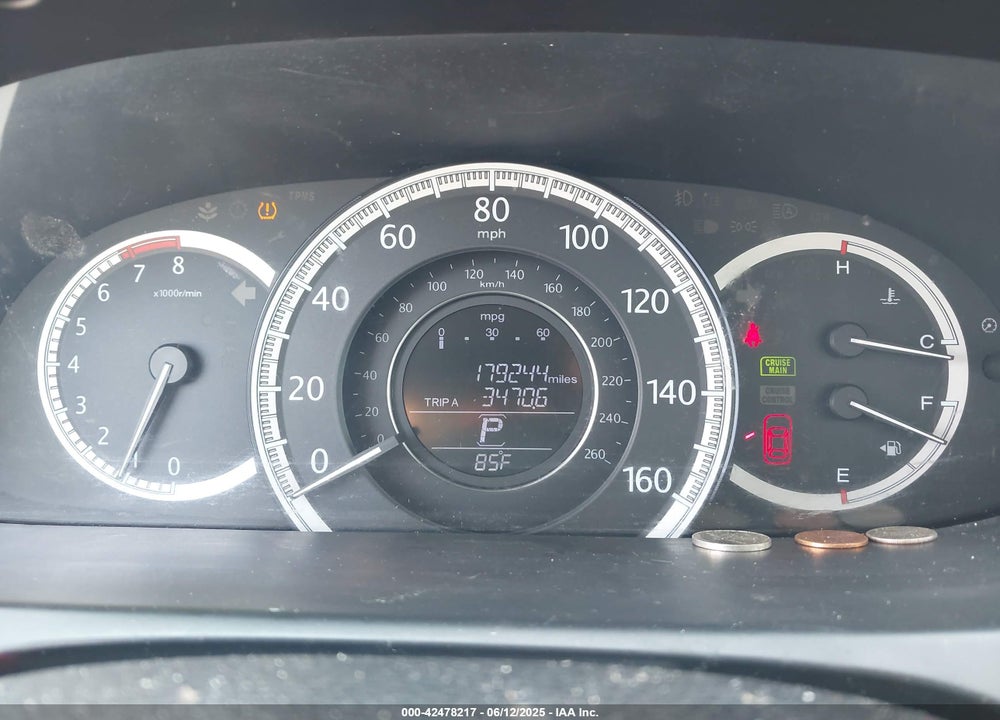 2015 HONDA ACCORD SEDAN VIN: 1HGCR2F82FA082264