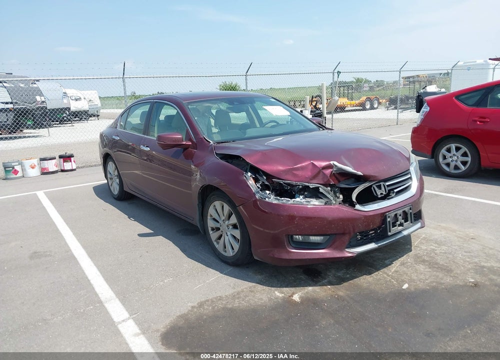 2015 HONDA ACCORD SEDAN VIN: 1HGCR2F82FA082264
