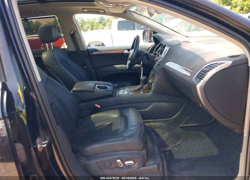 2013 AUDI Q7 VIN: WA1VMAFE9DD011297