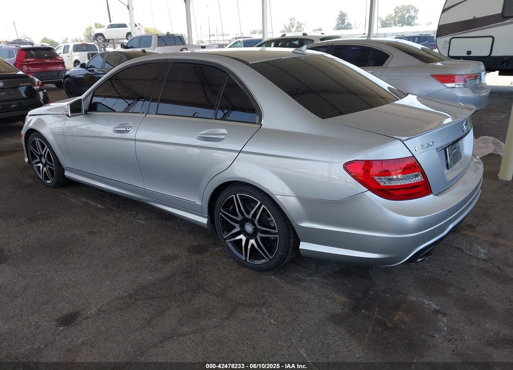 2014 MERCEDES-BENZ C 250 VIN: WDDGF4HB5ER319638