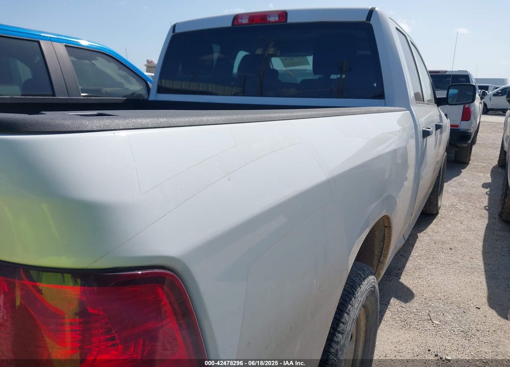 2019 RAM 1500 CLASSIC TRADESMAN 4X2 6'4 BOX VIN: 1C6RR6FG0KS581521
