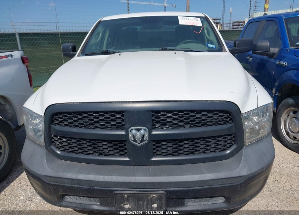 2019 RAM 1500 CLASSIC TRADESMAN 4X2 6'4 BOX VIN: 1C6RR6FG0KS581521
