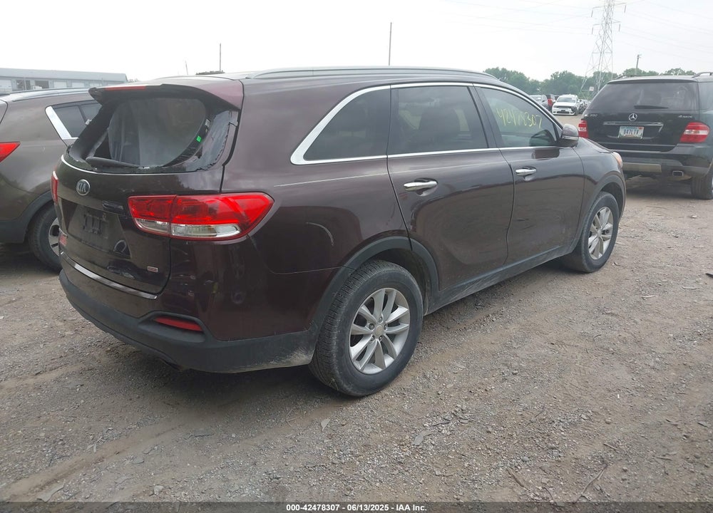 2016 KIA SORENTO VIN: 5XYPG4A38GG008541