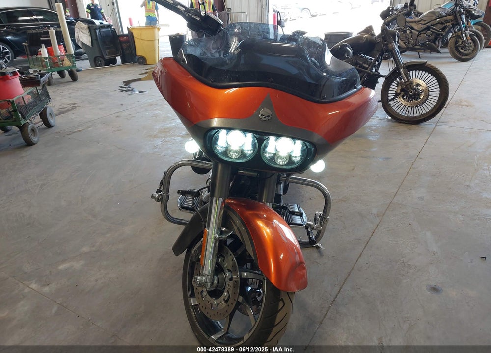 2013 HARLEY-DAVIDSON FLTRXSE CVO ROAD GLIDE CUSTOM VIN: 1HD1TC812DB950606