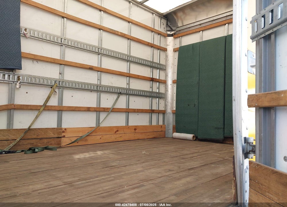 2018 FREIGHTLINER M2 106 VIN: 1FVACWFBXJHJH5706