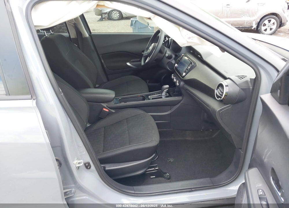 2024 NISSAN KICKS VIN: 3N1CP5CV3RL555511