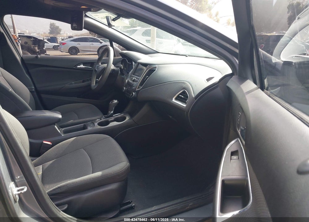 2019 CHEVROLET CRUZE LT VIN: 1G1BE5SM4K7127456