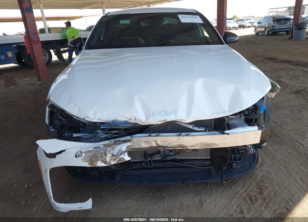 2025 KIA K5 VIN: KNAG64J74S5365686