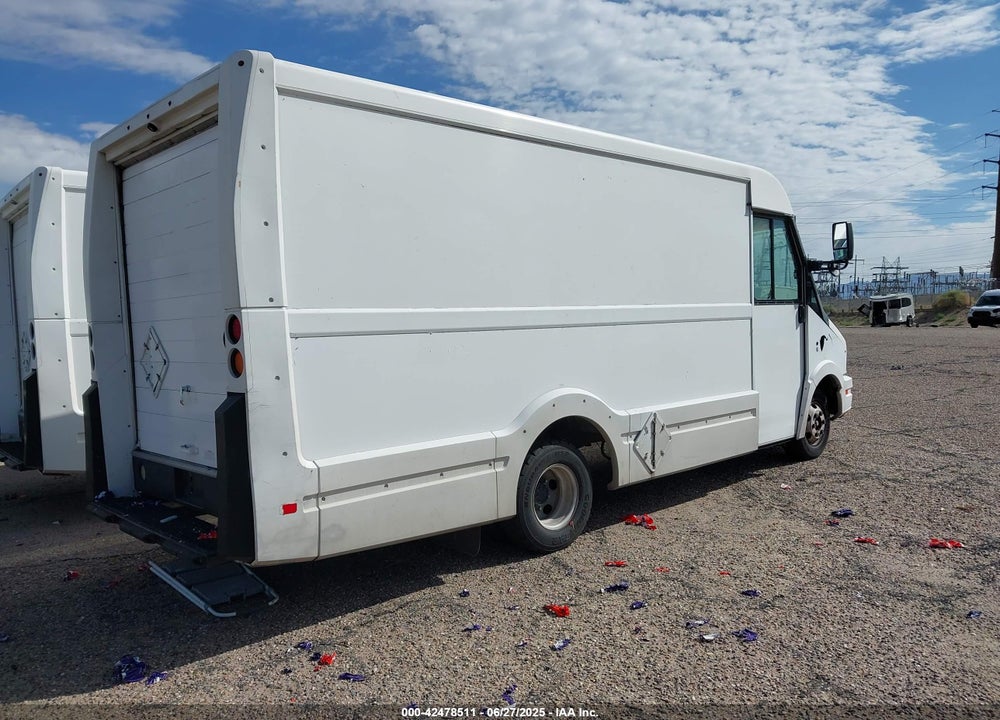 2015 ISUZU COMMERCIAL VAN VIN: JALB4T170F7W00400