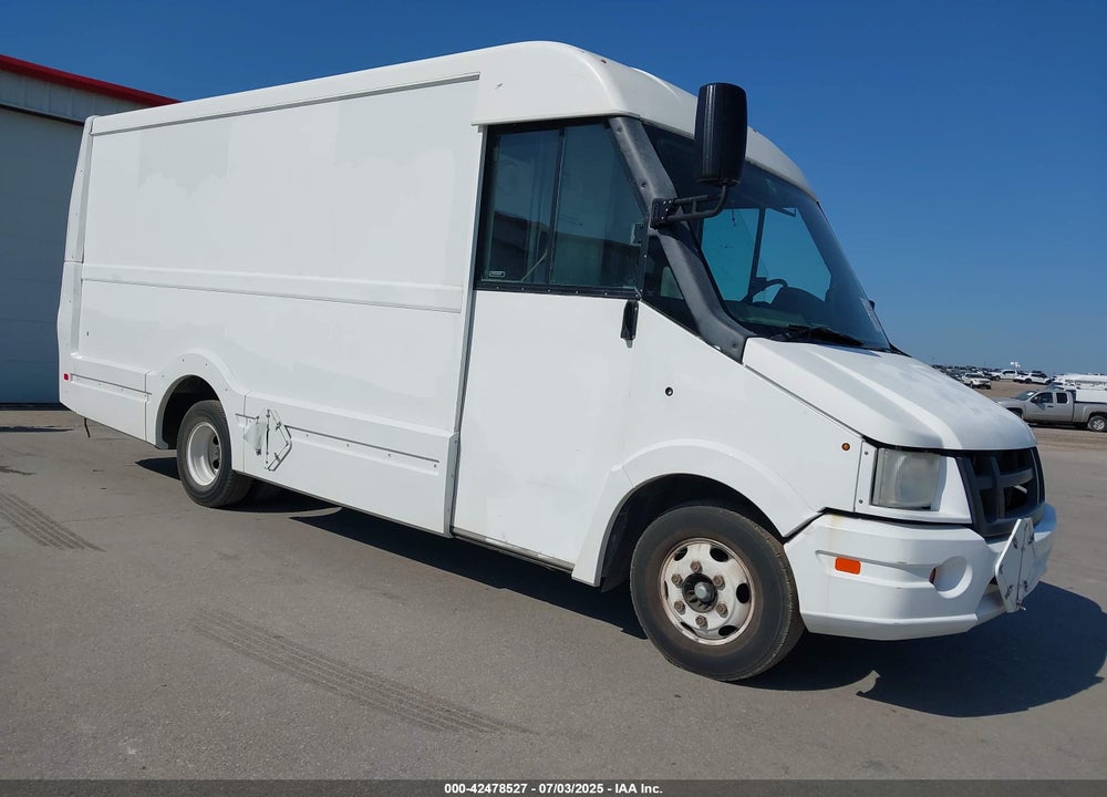 2013 ISUZU COMMERCIAL VAN VIN: JALB4T17XD7W00532