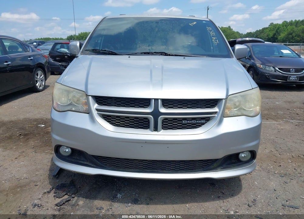 2011 DODGE GRAND CARAVAN R/T VIN: 2D4RN7DG5BR786477