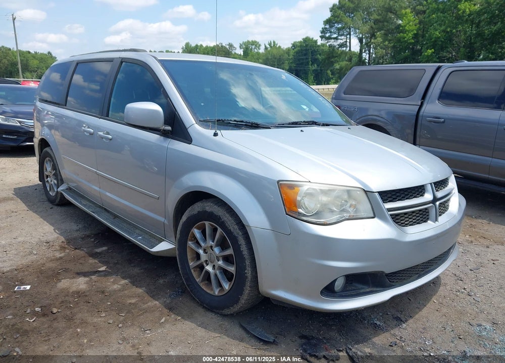2011 DODGE GRAND CARAVAN R/T VIN: 2D4RN7DG5BR786477