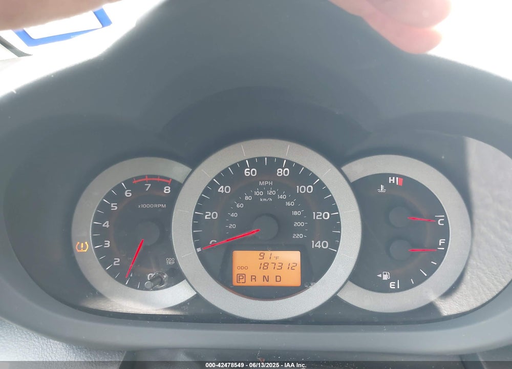 2011 TOYOTA RAV4 VIN: 2T3WF4DVXBW085935