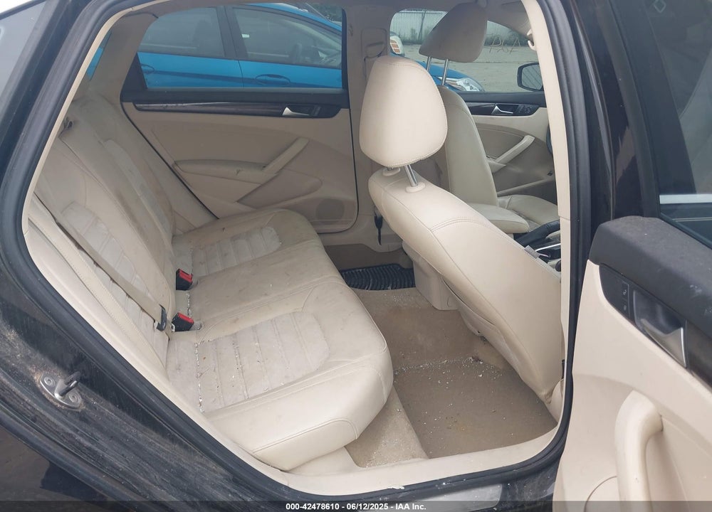 2014 VOLKSWAGEN PASSAT 2.0L TDI SEL PREMIUM VIN: 1VWCN7A35EC078132