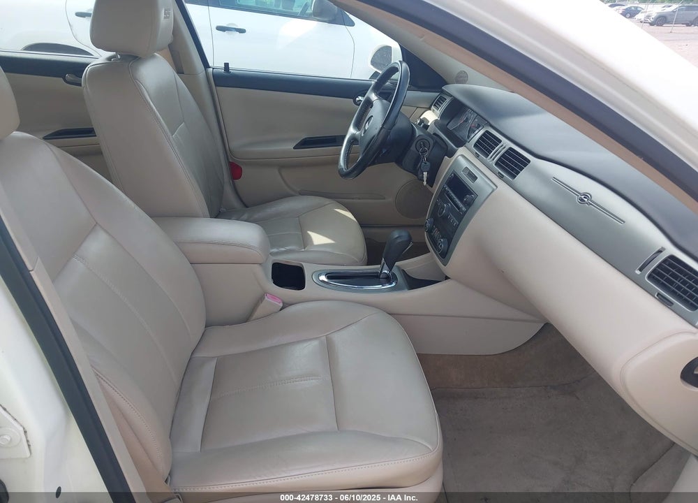 2008 CHEVROLET IMPALA VIN: 2G1WD58C489130142