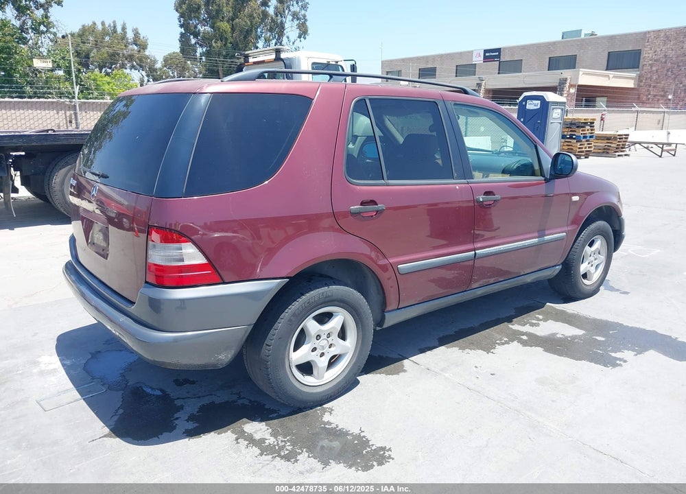 1999 MERCEDES-BENZ ML 320 VIN: 4JGAB54E4XA118862