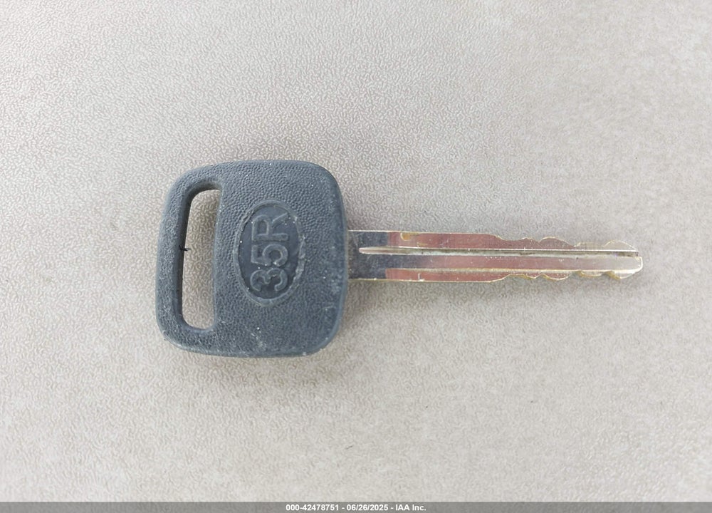 2003 TOYOTA MATRIX STANDARD VIN: 2T1KR32E63C152206